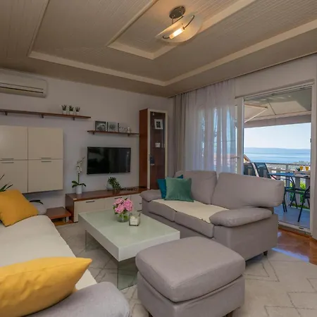 Apartment 3 Bedroom Nice In