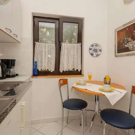 Apartment 3 Bedroom Nice In *