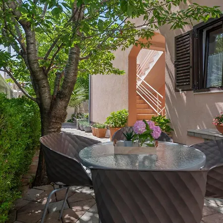 Apartment 3 Bedroom Nice In